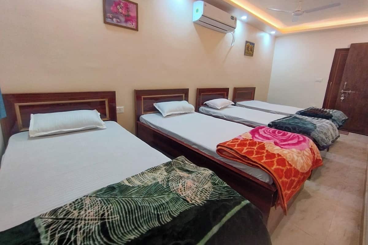 Economy Quadruple Room, 4 Bedrooms, Air conditioning, Park View | Soundproofing, WiFi (free)