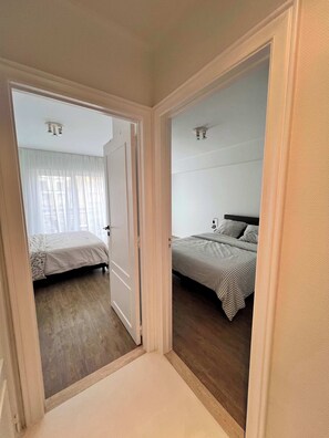 2 slaapkamers, een strijkplank/strijkijzer, wifi, beddengoed