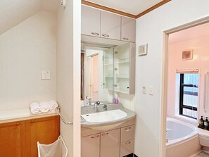 Hair dryer, towels