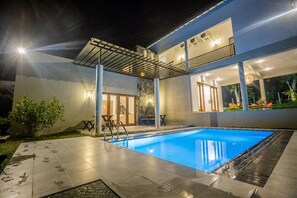 Pool - privet Entire Villa Bhagi (Galle)