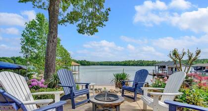 Blue Ridge Beach - Sleeps 10, screened-in porch, fantastic views.
