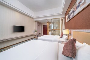 Classic Single Room, City View | Down comforters, desk, laptop workspace, free WiFi - Penguin Airport hotel&free shuttle bus (Guangzhou)