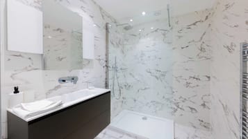 Appartement | Salle de bain | Serviettes fournies