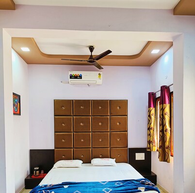 super luxury suite 4-bedroom apartment with WiFi, AC in marvelous Rajkot