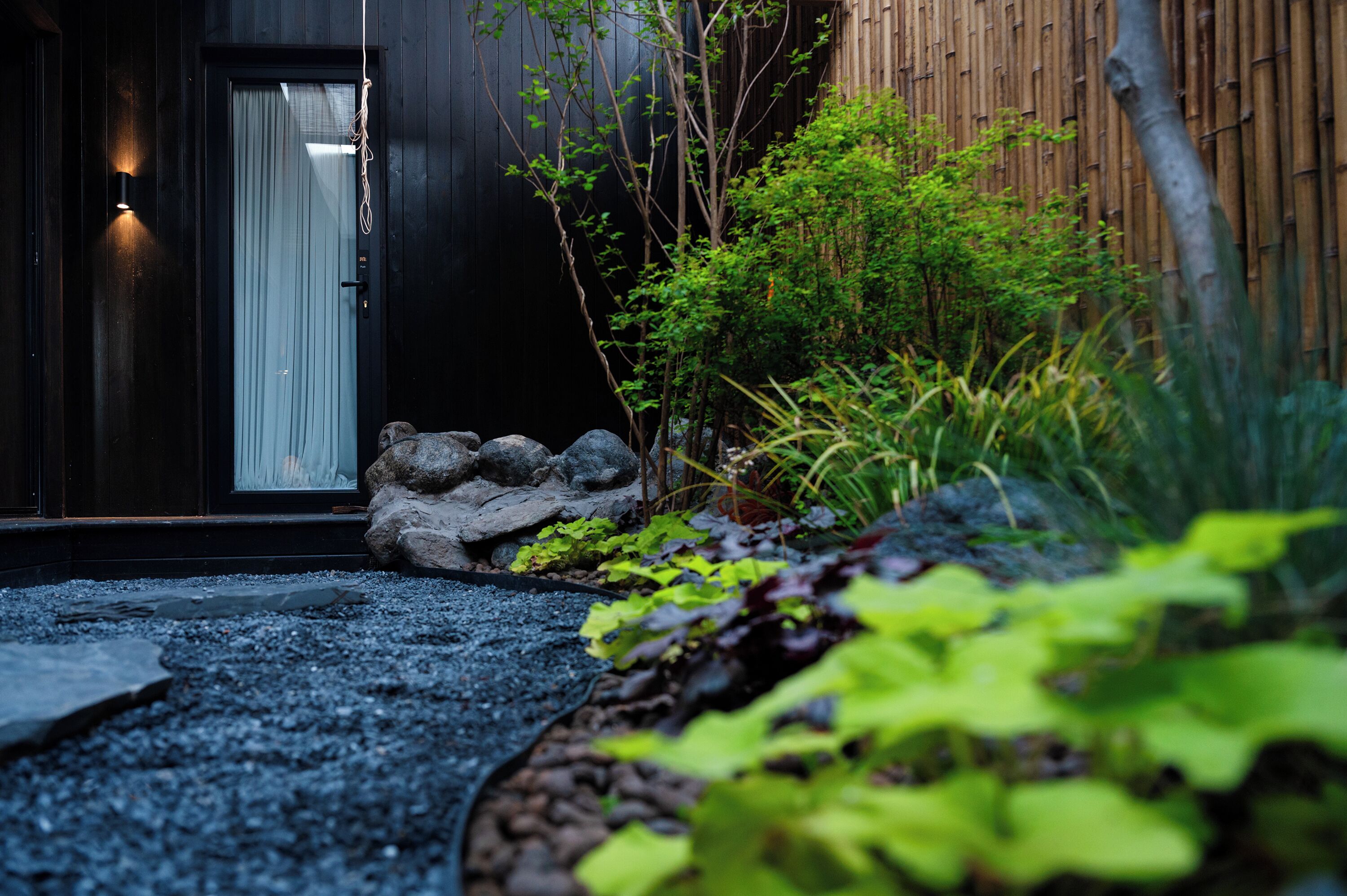 56 Mountains and Stones | Lanai