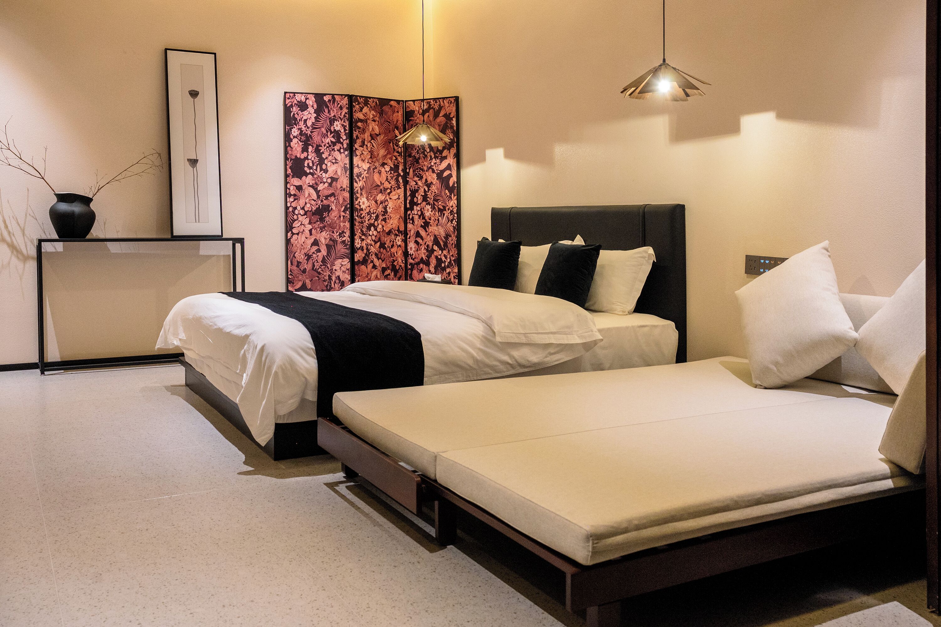 56 Mountains and Stones | 免费 WiFi