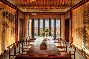 88Perfect Couple | Living area - NuanTang Hotel- Universal Beijing Branch (Tongzhou)