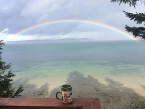 Aurinkotuoleja, rantapyyhkeitä