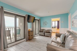 TV - Oceanfront Myrtle Beach Condo: 6th-Floor Balcony! (Myrtle Beach)