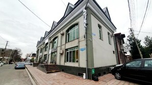 Uklassifisert bilde, 2 av 16, knapp