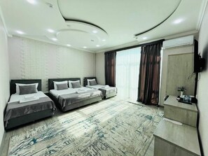 Soundproofing, free WiFi - Shosh Boutique Hotel (Tashkent)