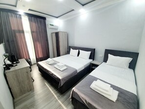 Soundproofing, free WiFi - Shosh Boutique Hotel (Tashkent)