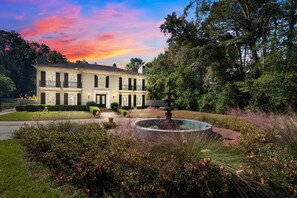 Exterior - AL Oasis | Sleeps 12 | Hot Tub | Sauna | Pool Table (Mobile)