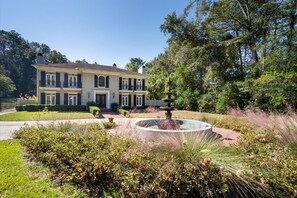 Exterior - AL Oasis | Sleeps 12 | Hot Tub | Sauna | Pool Table (Mobile)