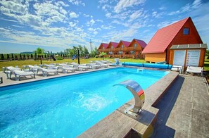 House | Pool
