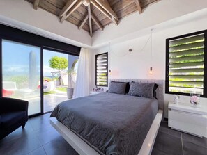 4 bedrooms, in-room safe, iron/ironing board, free WiFi