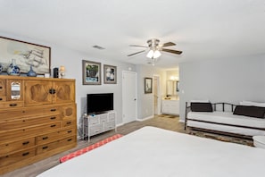 3 chambres, Wi-Fi gratuit, draps fournis