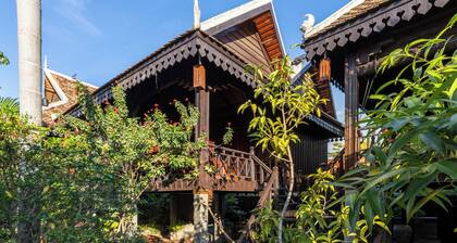 Khmer Lodge