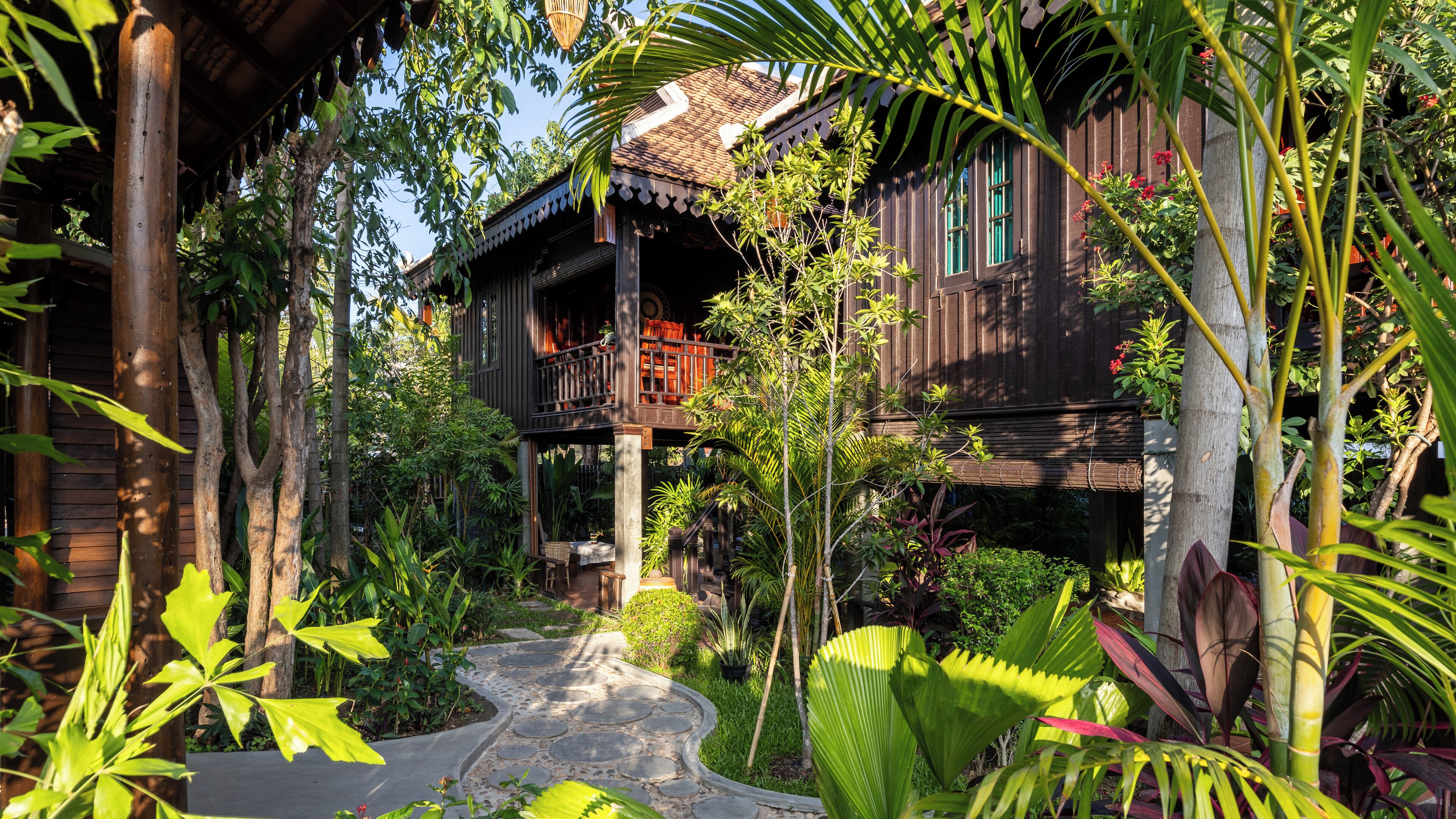 Executive-Villa, Poolblick | Blick auf den Garten