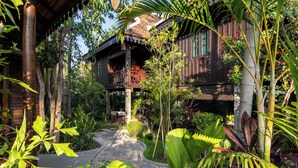 Villa – executive, bassengutsikt | Hageutsikt