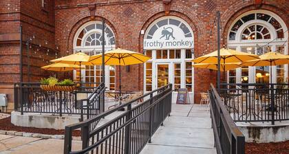 The Eiffel Tower | Games | Cornhole | Bonus Suite!