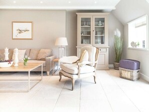 House | Living area - Captain's House Joana Comfortable Holiday Residence (Sylt)