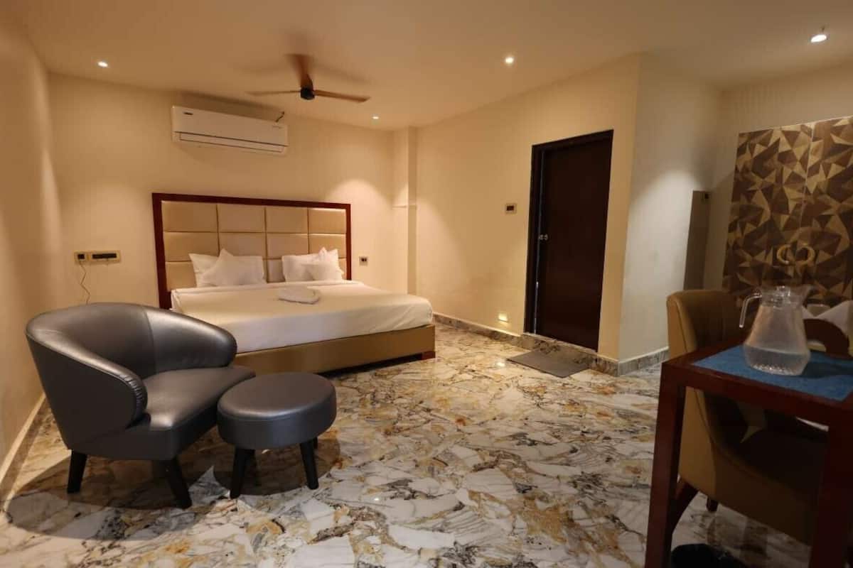 Luxury Room | WiFi (free)
