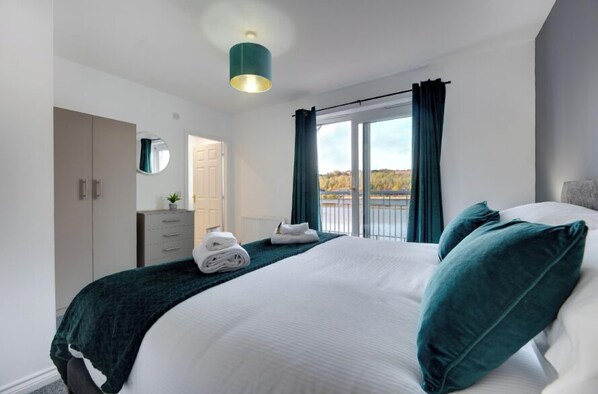 บ้านพักสำหรับครอบครัว, วิวแม่น้ำ | 4 ห้องนอน, Wi-Fi ฟรี