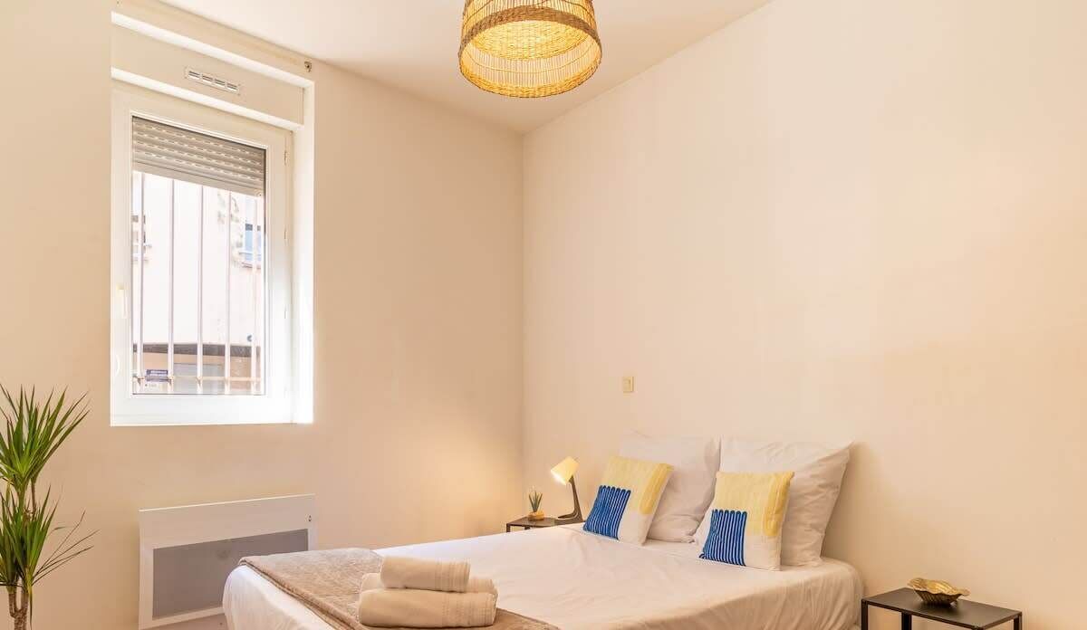 1 bedroom, WiFi, bed sheets