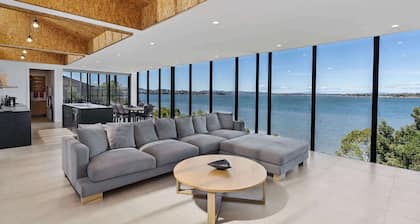 Stylish Home with Outdoor Area & Spectacular Views