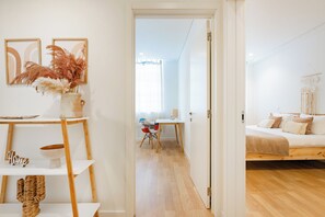 Comfort-Apartment, 2 Schlafzimmer, Nichtraucher | 2 Schlafzimmer, Bügeleisen/Bügelbrett, Babybetten, kostenloses WLAN