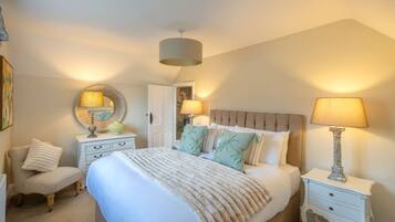 2 bedrooms, iron/ironing board, travel crib, WiFi
