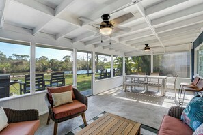 Interior - Riverside Oasis! Home w/ Tiki Hut & Firepit (Bradenton)