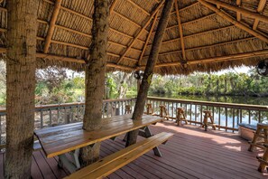 Outdoor dining - Riverside Oasis! Home w/ Tiki Hut & Firepit (Bradenton)