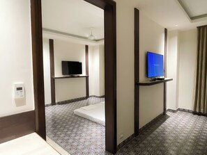 Studio Suite | Televisi
