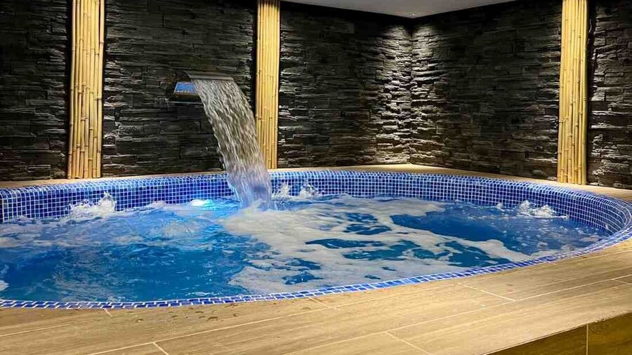 Golden Rose Hotel & Spa