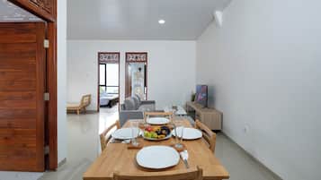 Comfort Villa | In-room dining