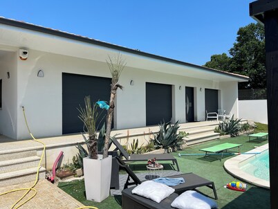 Villa near the Bassin d'Arcachon with private pool