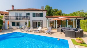 Pool - Villa Lara by Villas Guide (Kamenmost)