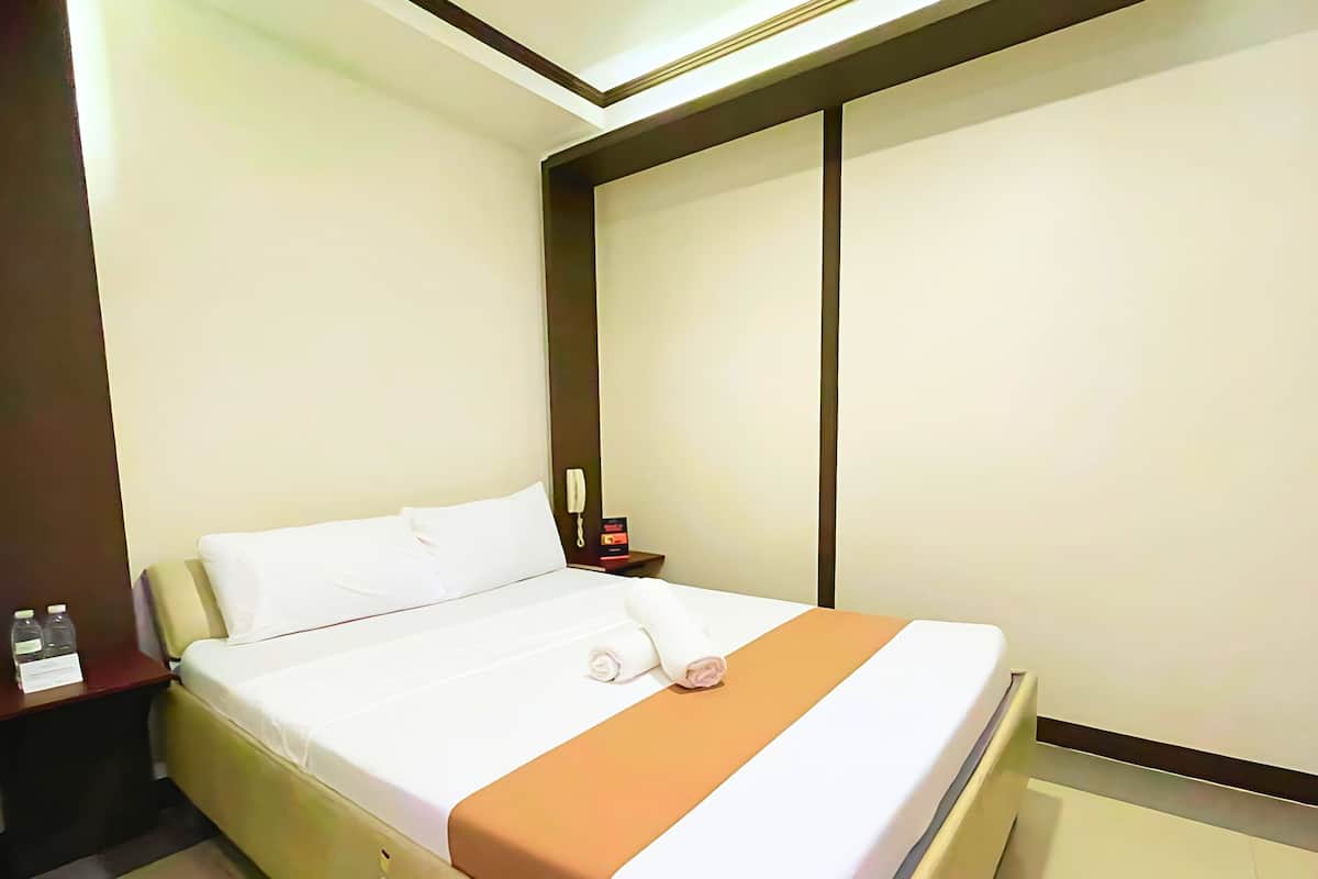 Standard Room | Desk, free WiFi