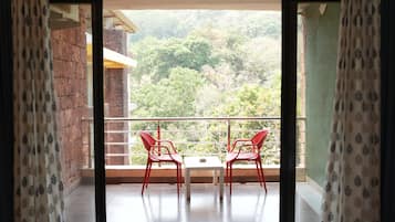 Deluxe Room, City View | Balcony view