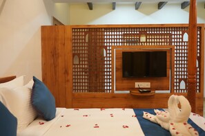 Suite, uitzicht op stad | Gratis wifi, beddengoed