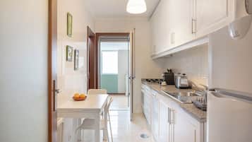 Apartemen Tradisional, 2 kamar tidur, Bebas Asap Rokok | Dapur pribadi | Mesin pembuat kopi/teh dan pemanggang roti