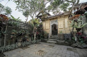 Entrada al alojamiento