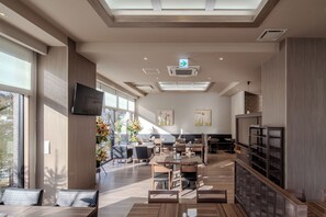 Restaurant - Hotel Route Inn Okayama Maniwa (Maniwa)