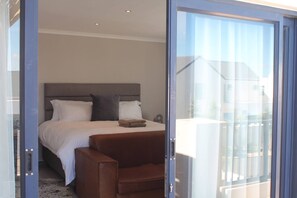 5 habitaciones, acceso a internet y ropa de cama