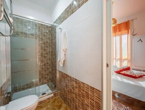 Hair dryer, towels