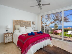 4 chambres, bureau, accès Internet