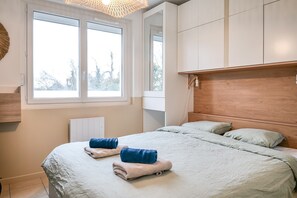 4 chambres, fer et planche à repasser, Wi-Fi gratuit, draps fournis