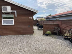 Terrace/patio - Lovely summer house near the beach (Otterup)